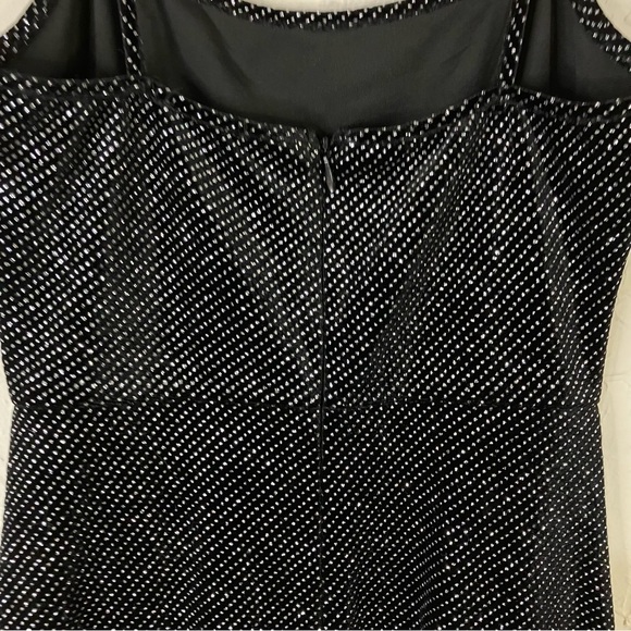 Superdown Kaitlyn Velvet Glitter Maxi Dress in Black - Picture 10 of 12